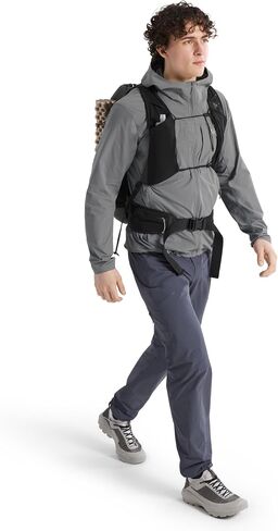 سترة Arc'teryx Gamma خفيفة الوزن للرجال | سترة جاما أول ماونتن الأخف وزنًا لدينا in Kuwait