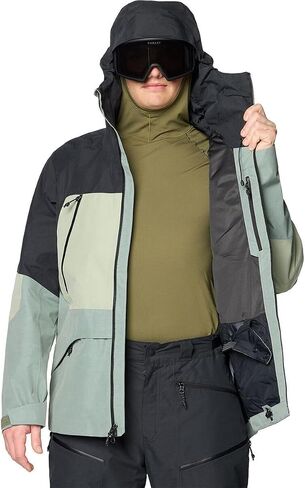 Mountain Hardwear، سترة Sky Ridge GORE-TEX - للرجال، Wet Stone/White Sage/Black، M in Kuwait