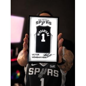 Genérico Decorative painting for collectors - Victor Wembanyama San Antonio Spurs 3D Printed Basketball in Saudi Arabia