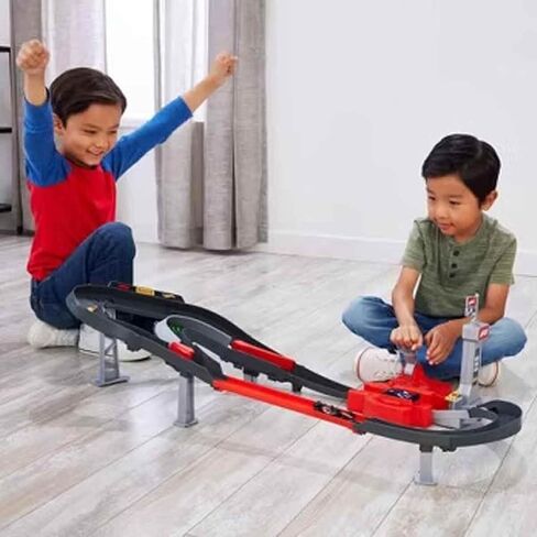 مجموعة مسارات هوت ويلز وفريق ماكلارين فورمولا 1 بمقياس 1:64، أوراكل ريد بول ريسينغ وسيارات سباق أتلاسيان ويليامز، حلبة سباق سبرينت in Kuwait