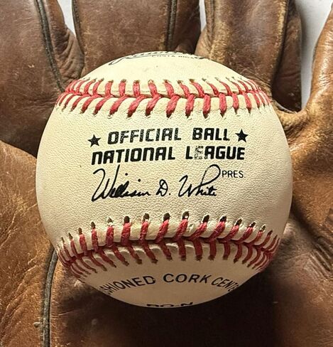 Leon Day (d. 1995) Signed Autographed Official National League (ONL) Baseball - Todd Mueller COA in Saudi Arabia