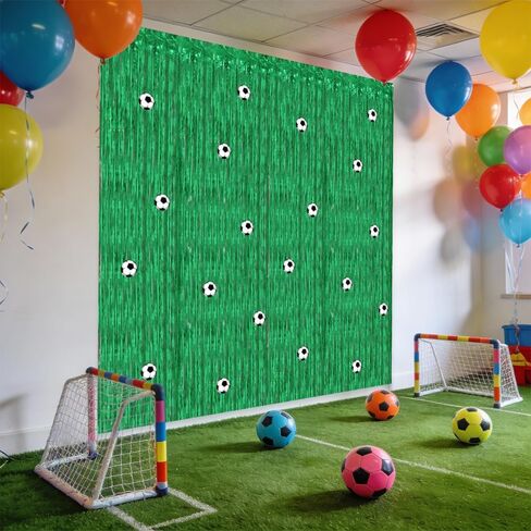 ستارة كأس العالم 2026، ديكور حفلات بموضوع كرة القدم، غشاء نافذة لاصق مقاس 78 * 39 بوصة مع نمط ملعب كرة القدم والكرة، فيلم PET سهل التركيب لحفلات المعجبين، غرفة الألعاب، ديكور البار in Kuwait