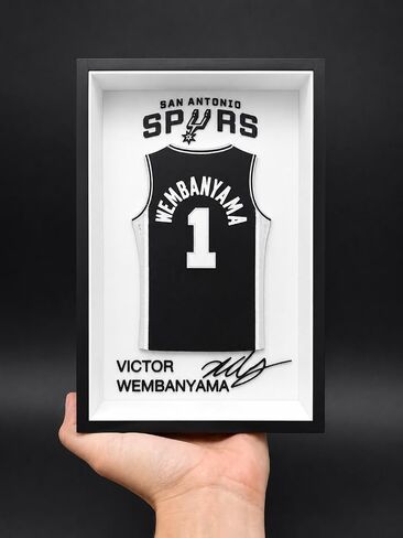 Genérico Decorative painting for collectors - Victor Wembanyama San Antonio Spurs 3D Printed Basketball in Kuwait