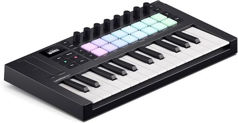 Novation Launchkey 61 MK4 White - 61 مفتاح شبه مرجح، وحدة تحكم لوحة المفاتيح MIDI - تكامل DAW. الأوتار والموازين، وسادات الطبول، وARP، وبرامج إنشاء الموسيقى in Kuwait