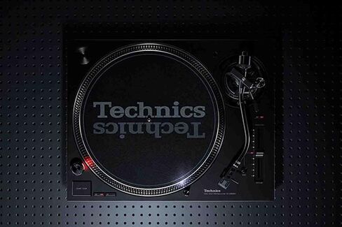 Technics SL1200MK7 New 1200 Turntable in Saudi Arabia