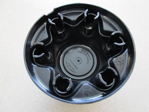Trailer Hub Cover QuickTrim 6 Lug 5.5 Inch Diameter Closed Style Black ABS in Kuwait