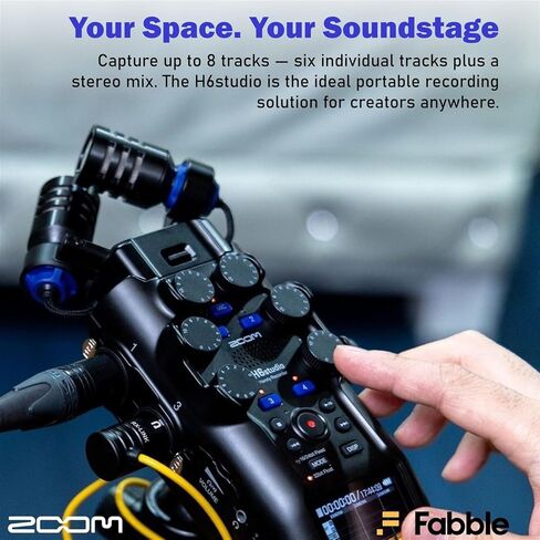 حزمة مسجل Zoom H6studio سهلة الاستخدام مع حزمة ملحقات APH-6s، وواقي أمامي مشعر، وغطاء مبطن، ومحول تيار متردد AD-17، وكابل USB-C، وبطاريات AA، وقبضة يد حامل ثلاثي القوائم للطاولة in Kuwait