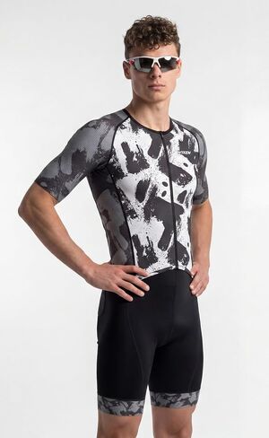 WIXEN Men’s Triathlon Suits Short Sleeve Tri Suit Padded Quick-Dry Breathable for Swim Bike Run Aero Skinsuit Rear Pockets in Kuwait