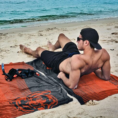 منشفة الشاطئ Northwest Chicago Bears NFL Progression Jacquard مقاس 36 × 72 بوصة in Kuwait