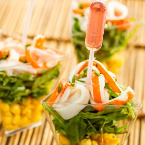 ماصات للحلويات سعة 15 ملليلترًا من Restaurantware، 250 ماصة كب كيك من درجة الطعام - قطارات بلاستيكية شفافة طويلة الساق يمكن التخلص منها للمقبلات والحلويات أو الكوكتيلات in Saudi Arabia