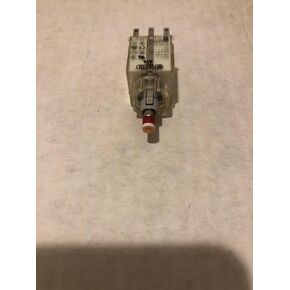 ATL Red LED Contact Block 250V 6 PIN Connection مستخدم in Kuwait
