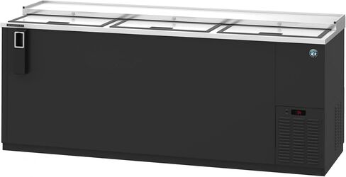 ثلاجة HOSHIZAKI CC80، ثلاثة أقسام، مبرد زجاجات بشريط خلفي من الفينيل الأسود، أبواب علوية منزلقة in Kuwait