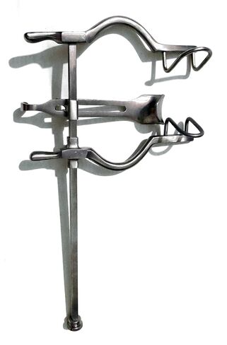 Balfour Abdominal Retractor 7.5" Stainless Steel Veterinary in Kuwait