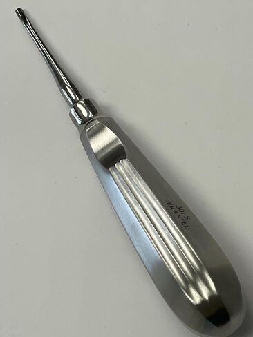 Dental Root Tip Pick Elevator, Apexo 301, Straight Serrated Tip in Kuwait