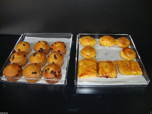 Acrylic Pastry Bakery Donut Bagels Cookie Display Case w/2 trays in Kuwait