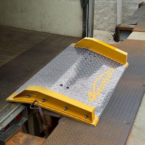 60'' x 36'' Aluminum Dock Boards 10,000 lb. Capacity Heavy Duty Diamond Plate Loading Dockboard with Steel Curb (36" x 60"丨10,000 lbs) in Kuwait