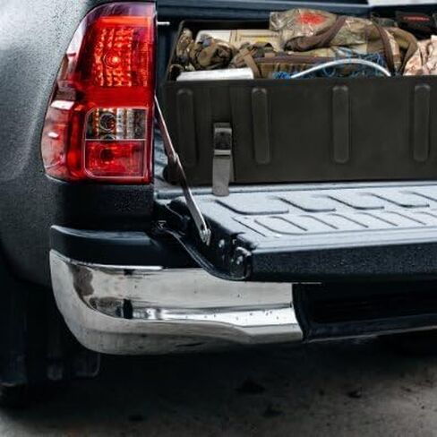 SKB 1SKB-DH3315W حقيبة طبلة بلاستيكية متينة متوسطة الحجم مع مقبض سحب مريح، وحزام شبكي من النايلون عالي التحمل، وعجلات دوارة مدمجة in Kuwait
