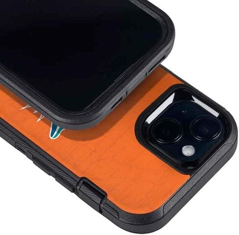 غلاف هاتف Skinit متوافق مع OtterBox Defender iPhone 15 - مرخص رسميًا من NFL Miami Dolphins Distressed - تصميم برتقالي in Kuwait