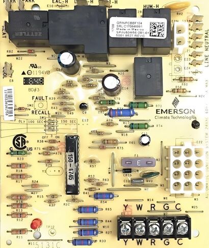 50M56-281-01 للوحة دائرة التحكم في الفرن Goodman Amana PCBBF134 in Kuwait