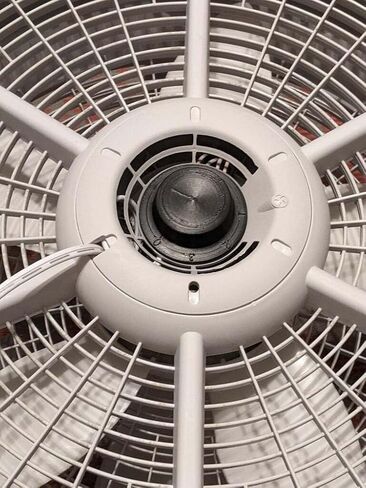 مقبض سرعة إيقاف التشغيل لمروحة آلة الرياح Lasko 20 بوصة #3300 - 0، 1، 2، 3 سرعات in Kuwait