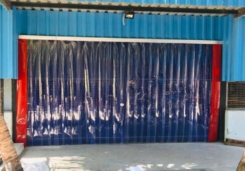 - مجموعة ستائر الباب الشريطية - عرض 36 بوصة (3 قدم) × ارتفاع 84 بوصة (7 قدم) - شرائط قياسية ناعمة مقاس 4 بوصات مع تداخل بنسبة 50% - طقم باب شريطي بلاستيكي كامل لحركة المرور المتكررة (الأجهزة متضمنة) in Kuwait