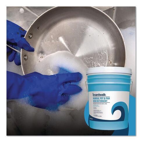 Boardwalk Commercial Liquid Dish Soap, 5 Gallon Pail, Fresh Scent, Grease Cutting, Mild on Hands, Neutral pH, Long Lasting Suds, Made in the USA in Kuwait