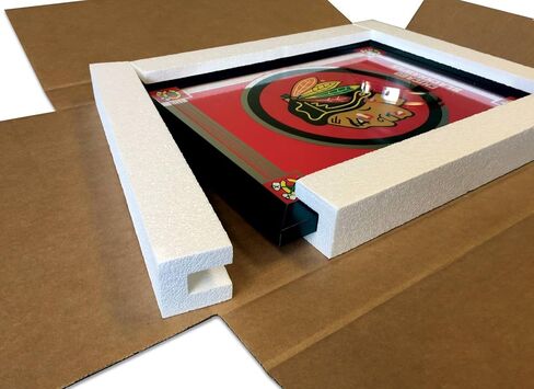 مرآة شعار Boston Bruins مقاس 17 بوصة × 22 بوصة من شركة Holland Bar Stool Company in Kuwait