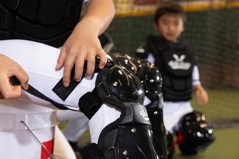 واقيات الساق من Velo-City Elastifast Catcher - البيسبول للشباب 9-12 in Kuwait