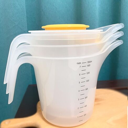 Measure Pitcher Splashs Mixing Cup with Lid & Filter 1500ml Pour Cup for Liquid Oil Vinegar Flour Kitchen Measure Pitcher with Splashs Cover in Kuwait