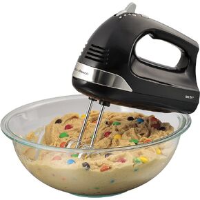 خلاط يدوي كهربائي بـ 6 سرعات من هاميلتون بيتش مع حقيبة تخزين سهلة التركيب، تقنية QuickBurst، مضارب، خفاقة ومسند للوعاء، أسود in Kuwait