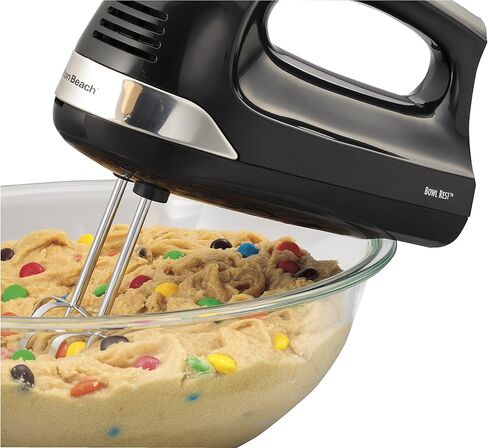 خلاط يدوي كهربائي بـ 6 سرعات من هاميلتون بيتش مع حقيبة تخزين سهلة التركيب، تقنية QuickBurst، مضارب، خفاقة ومسند للوعاء، أسود in Kuwait