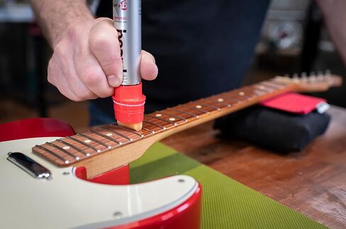 GuitarTek Board Oil Fretboard Oil with Real Amazonian Rosewood Oil, Fingerboard and Bridge Conditioner - No Harsh Chemicals - Patent-Pending Applicator - 1 oz with Cloth in Gift Tube Box in Kuwait