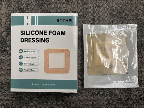 ضمادة رغوية من السيليكون 4x4 بحدود لطيفة، ضمادات لتقرحات السرير للعناية بالجروح، ضمادات كبيرة مقاومة للماء، ضمادات ذاتية اللصق من السيليكون لتضميد الجروح، 24 عبوة in Kuwait
