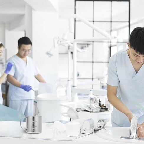 كوب قياس من الفولاذ المقاوم للصدأ ULTECHNOVO مع علامات سهلة القراءة، تصميم مقاوم للحرارة للاستخدام في المختبر، كوب قياس فضي قوي للأدوية والتجارب in Kuwait