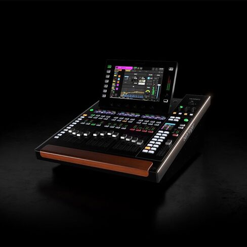 Behringer WING Compact 48-Channel 28-Bus وحدة تحكم خلط رقمية استريو كاملة، حزمة مع سماعات رأس TAPH100 ​​Studio Monitor وكابل ميكروفون XLR 4 × 25 بوصة in Kuwait