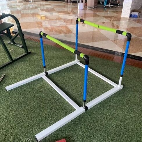 حواجز ارتفاع قابلة للتعديل، حواجز تدريب للمضمار والميدان، معدات تدريب حواجز قابلة للتعديل، تصميم قابل للفصل لسهولة الاستخدام، مثالية للرياضة الداخلية والخارجية، قطعتان in Kuwait