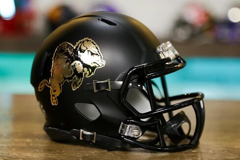 Riddell 9585590211 Colorado Buffaloes NCAA Mini Speed Football Helmet New 2019 Chrome Buffalo - Medium in Kuwait