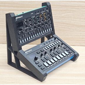حامل بزاوية 30 درجة من طبقتين لمركب Roland AIRA Compact P-6 T-8 J-6 S-1 in Kuwait