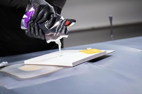 3M Platinum Plus Glaze 31180, 24 fl oz, Two-Part Premium Selfleveling Finishing Glaze for Collision Repair, 1 Kit in Kuwait