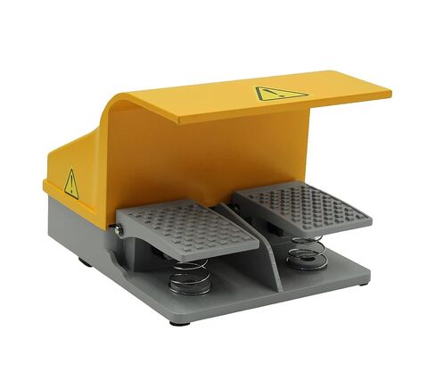 AceCrew 2 Pedal Electrical Control Foot Switch with Cover, NO/NC, 250V, 15A - Double Pole Single Throw, Hands Free, Heavy Duty in Kuwait
