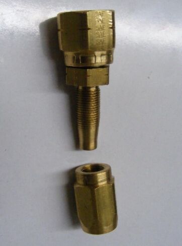 باركر 208MS-6-5B أنثى SAE دوارة 3/8 SAE X 5/16 خرطوم قابل لإعادة الاستخدام in Kuwait