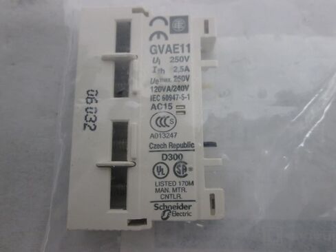 جديد TELEMECANIQUE GVAE11 034343 وصلة مساعدة إضافية 250 فولت 2.5 أمبير D286855 in Kuwait