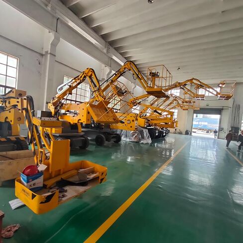 Portable Telescopic Boom Lift, Hydraulically Powered Mini Crane – Mobile Lifting Solution for Construction, Workshops & Indoor Maintenance in Kuwait