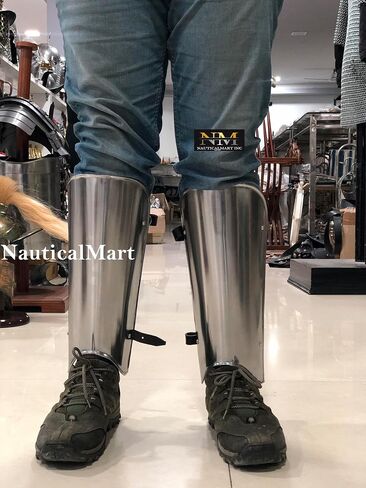 زوج من درع الساق من NauticalMart من القرون الوسطى، زوج من دروع الساق التاريخية، أزياء الهالوين القتالية in Kuwait