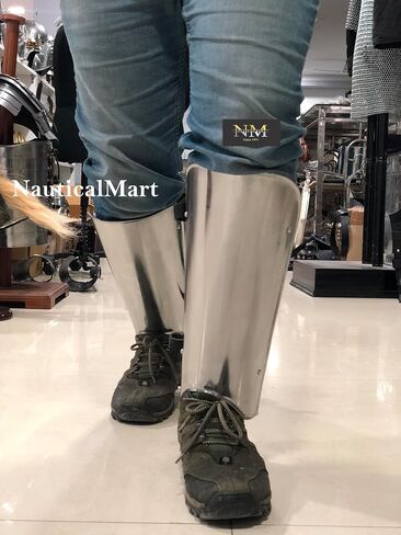 زوج من درع الساق من NauticalMart من القرون الوسطى، زوج من دروع الساق التاريخية، أزياء الهالوين القتالية in Kuwait
