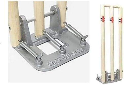 Gray Nicolls Spring Cricket Stumps with Metal Base and Bails in Saudi Arabia