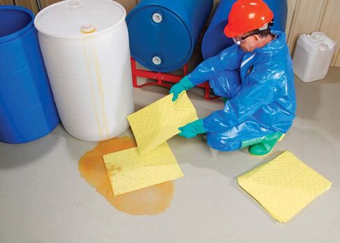 Hazmat Commander Absorbent Mat Pad, Heavyweight, Polypropylene, 19" x 15" (L x W), Yellow, Pack of 100 (YPF100H) in Kuwait