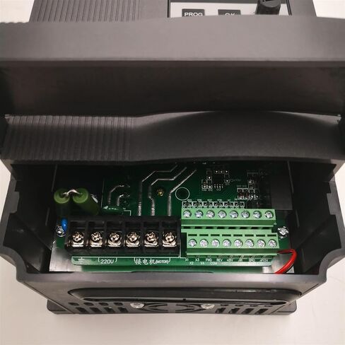 VFD Inverter 2.2KW 220V in and 3P Out Variable Frequency Drive ZW-BT1 in Kuwait