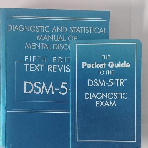 DSM 5-TR 5th Edition;; (Diagnostic and Statistical Manual of Mental Disorders with Desk Reference tr DSM 5 (Combo) in Kuwait