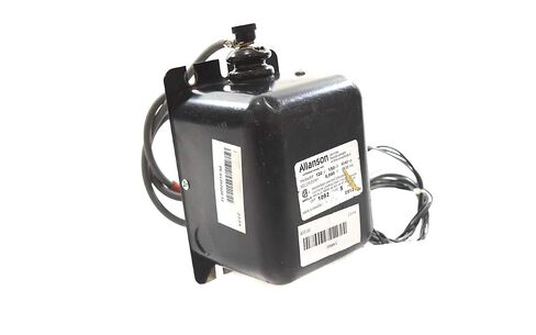 1092-S محول إشعال شعلة غاز 1/pkg .150KVA أساسي: 120 ثانوي: 6000 50/60 هرتز، 25 مللي أمبير @ 120 فولت in Kuwait